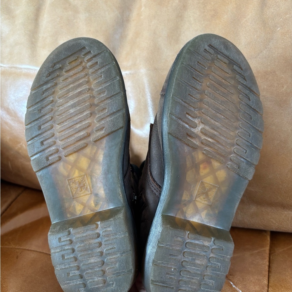 Dr. Martens Amilita J Sherpa Lined Leather Boots Brown Youth Size 2 Fall School - Picture 10 of 11